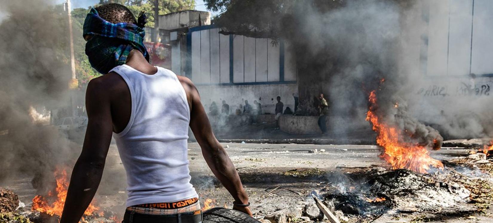 Des Haïtiens protestent en 2022 contre l’incapacité du gouvernement à assurer la sécurité dans la capitale, Port-au-Prince.